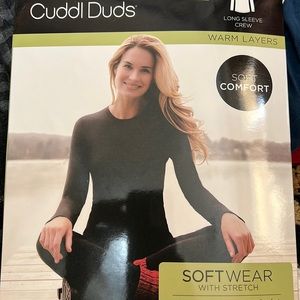 Cuddl Duds long sleeve crew lot of 9